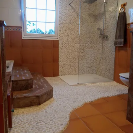 Hébergement de vacances Casa Quercus Galicia, A 17 Minutos De Santiago!