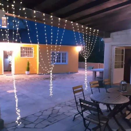 Casa Quercus Galicia A 17 Minutos De Compostela! Holiday home