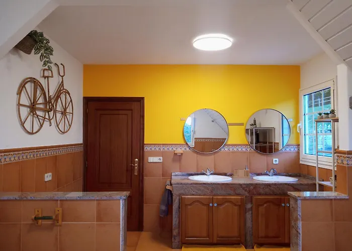 Casa Quercus Galicia, A 17 Minutos De Santiago! Holiday home A Estrada