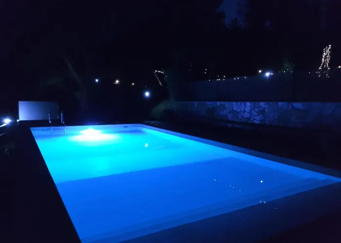 Holiday home Casa Quercus Galicia, A 17 Minutos De Santiago! A Estrada